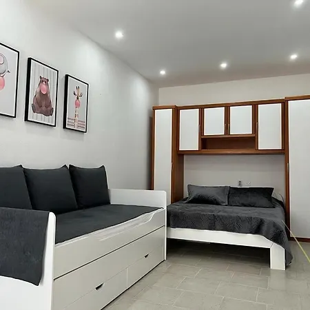 Aria Apartment *